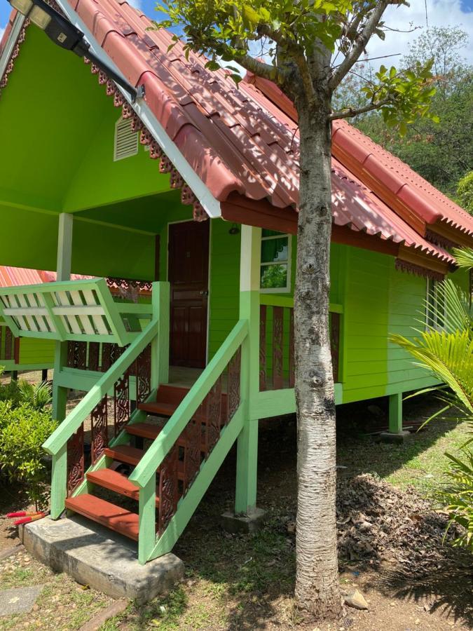 บ้านเรือนไท มวกเหล็ก Ban Ruenthai Muaklek Exterior foto